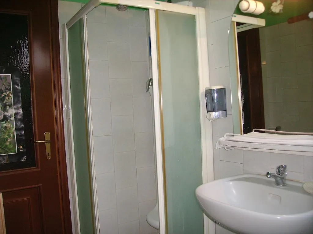 Star One Hotel Milan Guest house